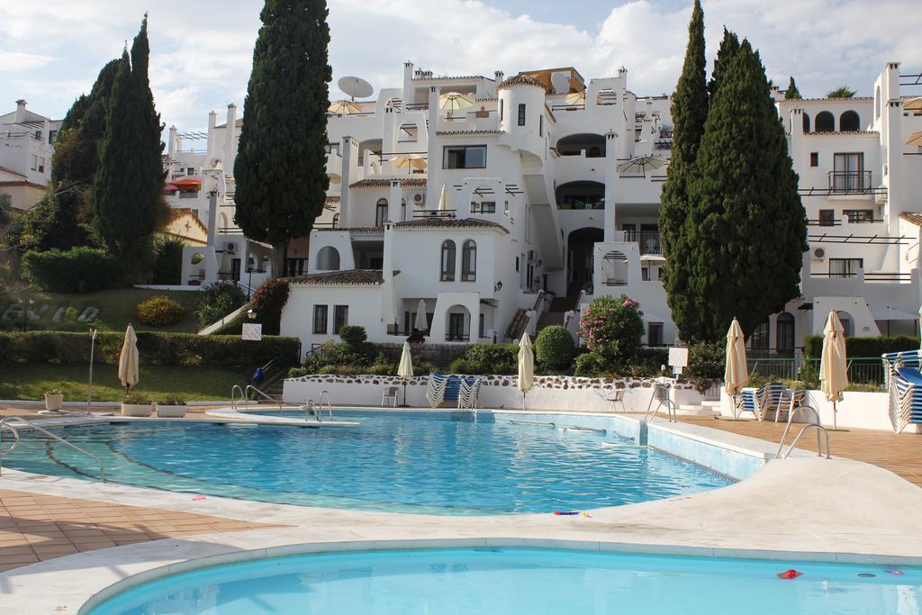 Apartamento Turistico Pueblo Evita Lägenhet Benalmádena Exteriör bild